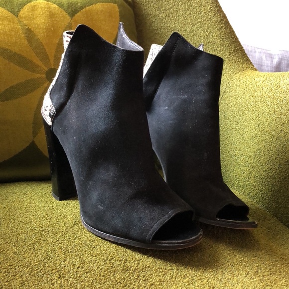 Dolce Vita Peep Toe Booties - Picture 2 of 4